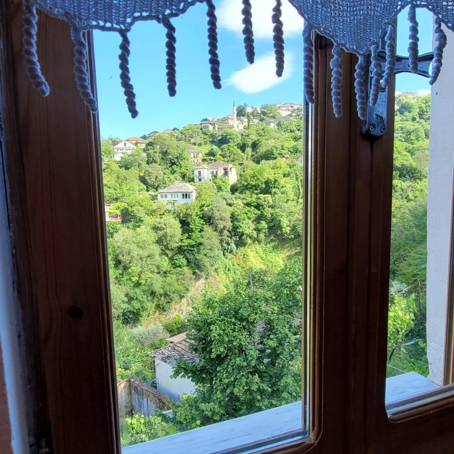 Jona Guest House Gjirokaster Ngoại thất bức ảnh