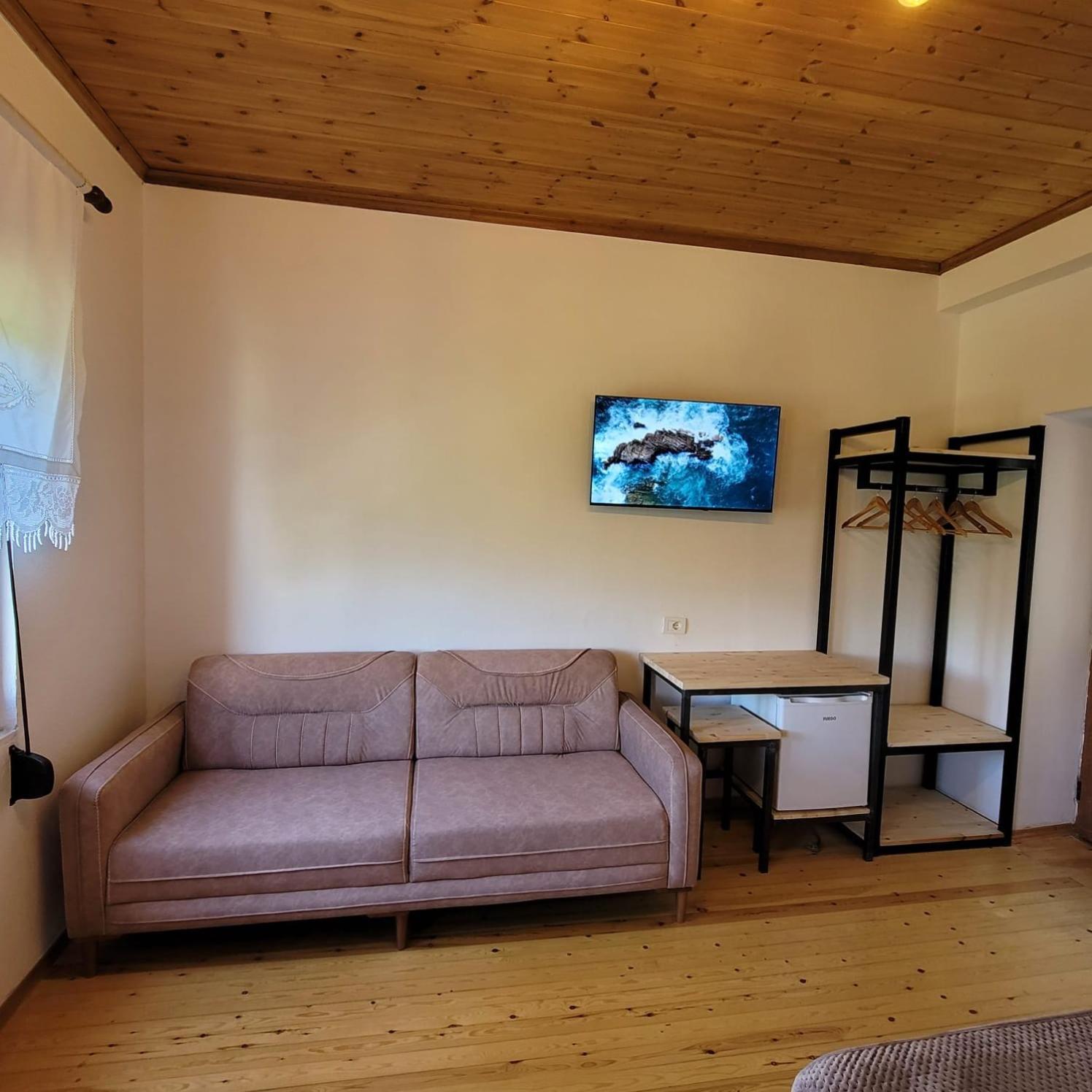 Jona Guest House Gjirokaster Ngoại thất bức ảnh